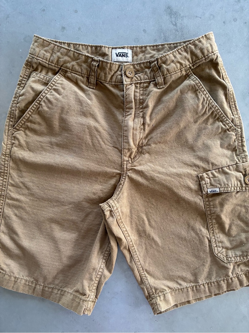 Vans Tan Cargo Shorts for Kids SZ Youth 16